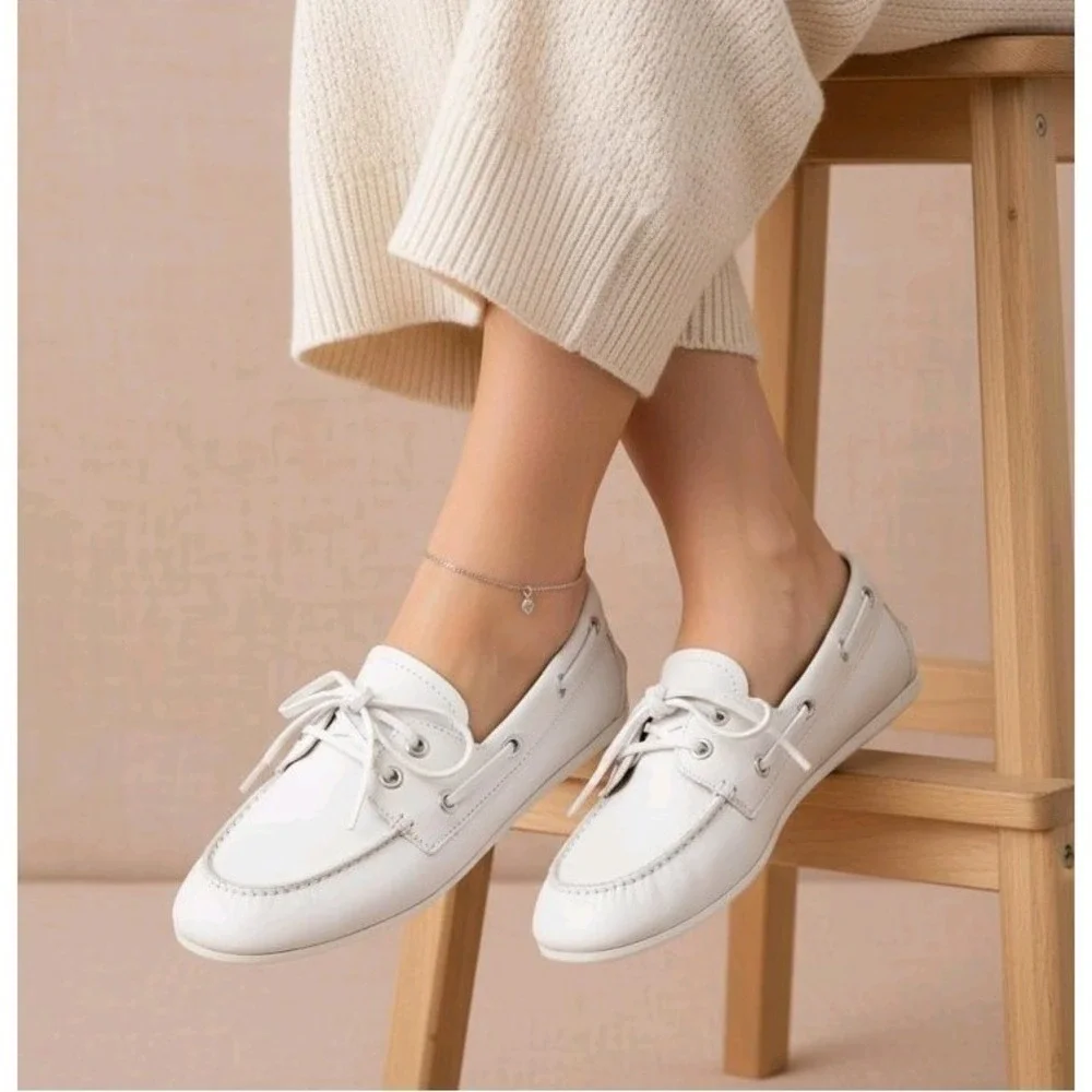 Cushionaire Womens White Faux Leather Boat Shoes Slip-On Comfort Casual